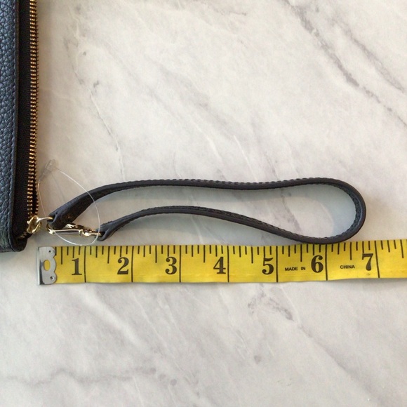 kate spade Chester Street Tinie Black Wristlet Clutch - Picture 7 of 7